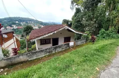 Casa com 2 dormitórios à venda, 90 m² por r$ 300.000,00 - cascata do imbuí - teresópolis/rj