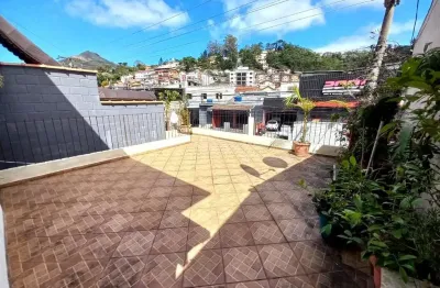 Casa com 2 dormitórios à venda, 80 m² por r$ 395.000,00 - tijuca - teresópolis/rj