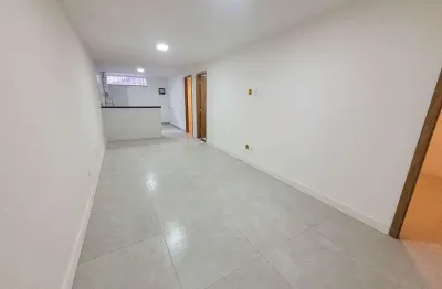 Apartamento com 2 dormitórios para alugar, 60 m² por r$ 2.411,68/mês - vale do paraíso - teresópolis/rj