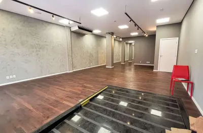 Loja reformada 229 m² na av. delfim moreira – várzea – ponto premium