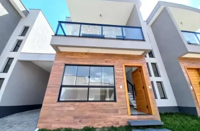 Casa com 3 dormitórios à venda, 138 m² por R$ 900.000,00 - Golfe - Teresópolis/RJ