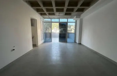Sala comercial para alugar na Rua Vítor Konder, 168, Centro, Florianópolis