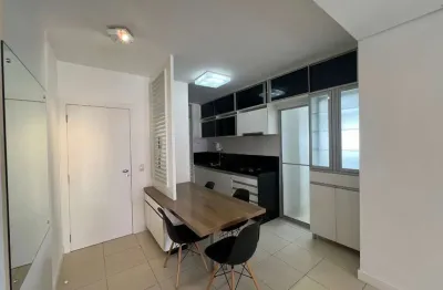 Apartamento com 3 quartos para alugar na Avenida Rio Branco, 476, Centro, Florianópolis