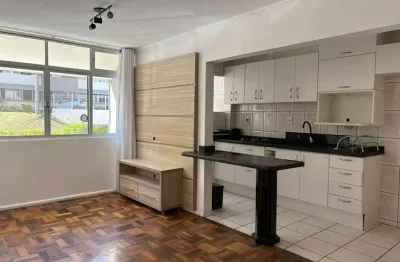 Apartamento com 3 quartos para alugar na Rua Jade Magalhães, 159, Centro, Florianópolis