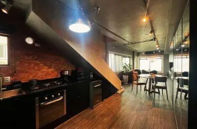 Apartamento com 2 quartos para alugar na Avenida Jornalista Rubens de Arruda Ramos, 165, Centro, Florianópolis
