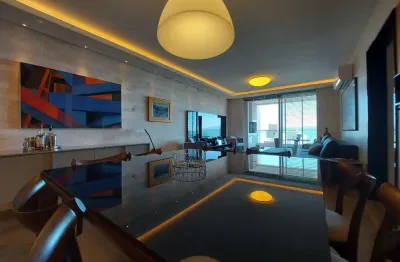 Apartamento com 3 quartos para alugar na Avenida Trompowsky, 399, Centro, Florianópolis