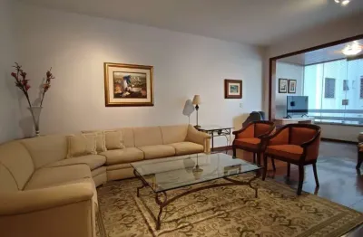 Apartamento com 3 quartos para alugar na Avenida Trompowsky, 227, Centro, Florianópolis