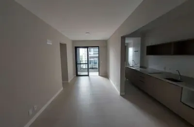 Apartamento com 2 quartos para alugar na Rua Felipe Schmidt, 869, Centro, Florianópolis