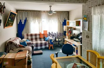 Casa à venda na Rua Santa Florentina, 427, Jardim Universo, Mogi das Cruzes