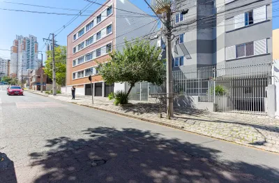 More no água verde em curitiba: apartamento com 2 quartos, 1 suíte, 1 vaga.