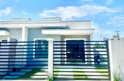 Casa térrea nova com 54m², 2 quartos sendo 1 suíte, espaço gourmet e 2 vagas em balneário gaivotas