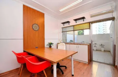 Conjunto comercial / escritório pronto para o uso - com terraço privativo - 35m² no coração do centro!