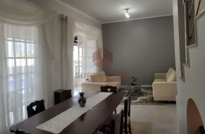 Casa com 3 quartos à venda na rua joão carvalho, 274, agronômica, florianópolis por r$ 3.763.000