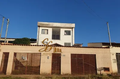 Apartamento com quintal no bairro planalto – mateus leme/mg