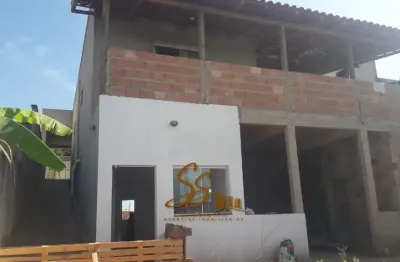 Cód 256 excelente casa no coração do bairro araçás, em mateus leme/mg