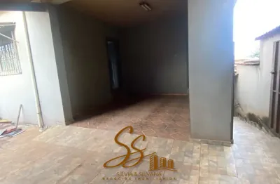 Casa ampla à venda no vale dos araçás – mateus leme/mg