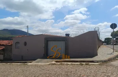 Casa de esquina à venda no centro de mateus leme!   área total: 175 m²  valor: r$ 380.000,00  com escritura e registro