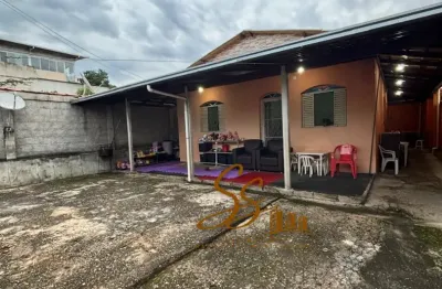 CASA À VENDA – VALE VERDE | MATEUS LEME Seu novo lar está aqui! Casa com 200 m² de terreno, muito bem distribuída, em uma das regiões mais procuradas do bairro.