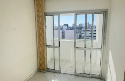 Apartamento com 3 quartos para alugar na Rua Padre Daniel Lisboa, 468, Daniel Lisboa, Salvador