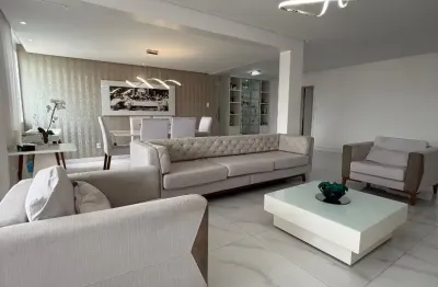 Itaigara 03 suítes, reformado, localização privilegiada!!