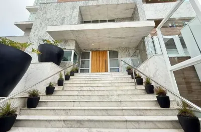 Apartamento à venda na Rua Margarida de Araújo Franco, 1022, Carioca, São José dos Pinhais por R$ 5.500.000