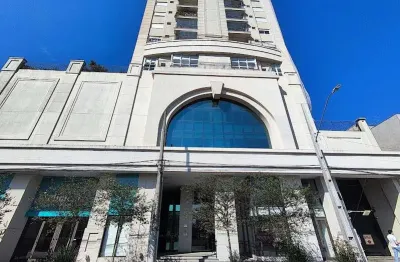 Apartamento com 1 quarto  para alugar, 33.00 m2 por r$2000.00  - centro - curitiba/pr