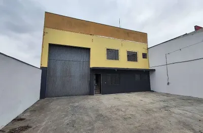 Galpão para alugar, 280.00 m2 por r$7500.00  - novo mundo - curitiba/pr