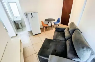 Apartamento com 1 quarto  para alugar, 37.00 m2 por R$2000.00  - Bigorrilho - Curitiba/PR