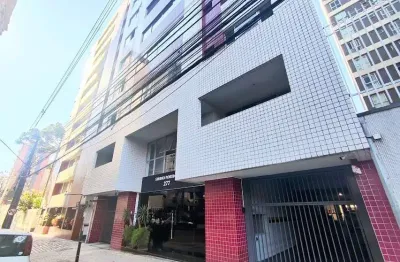 Kitinet para alugar, 45.00 m2 por r$1500.00  - centro - curitiba/pr