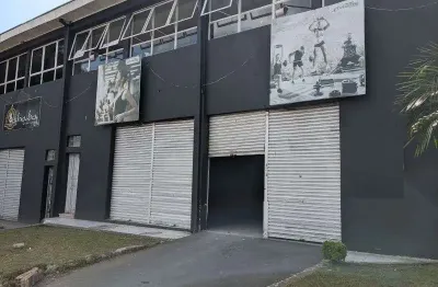 Loja para alugar, 185.77 m2 por R$5000.00  - Xaxim - Curitiba/PR