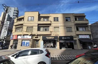 Apartamento com 2 quartos  para alugar, 68.00 m2 por r$2200.00  - agua verde - curitiba/pr
