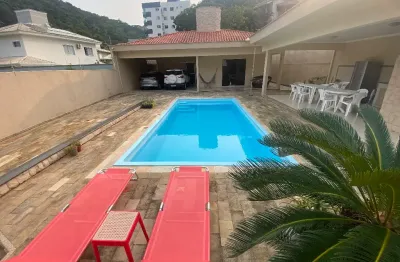 Casa com 3 quartos à venda na Avenida José Siqueira, Ressacada, Itajaí