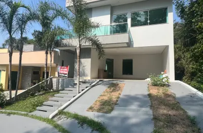 Casa em condomínio com piscina - casa no forest hill com 03 suiítes