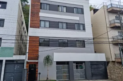 Excelente apartamento de 2 quartos  com terraço individual no cascatinha