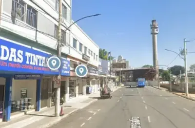 Vendo excelente apartameto de 2 quartos no centro de juiz de fora