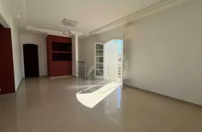 Sobrado com 4 dormitórios de 236 m² à vendar ou para alugar - vila nossa senhora de fátima, americana(sp)