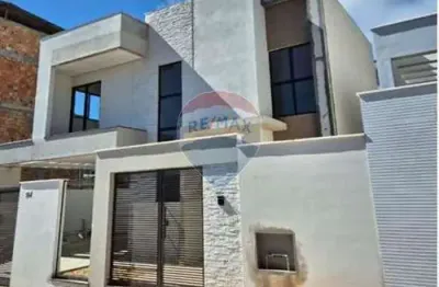 Casa  á venda de alto padrão no bairro novo horizonte!