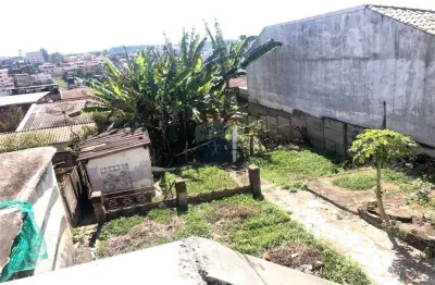Casa no bairro chapada com localização de grande potencial para fins comerciais ou moradia!!