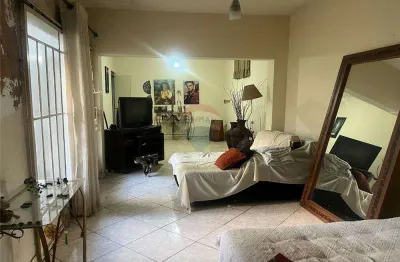 Casa à venda no bairro de lourdes em conselheiro lafaiete mg !