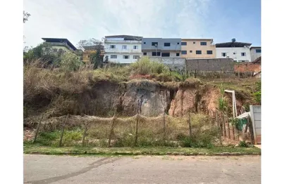 Terreno à venda no São Dimas, Conselheiro Lafaiete 