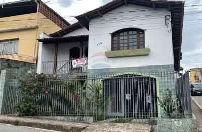 Casa com 4 quartos à venda no Carijós, Conselheiro Lafaiete 