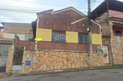 Casa com 3 quartos à venda no Carijós, Conselheiro Lafaiete 