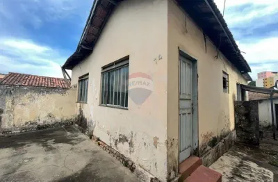 Casa com 2 quartos à venda no Centro, Conselheiro Lafaiete 