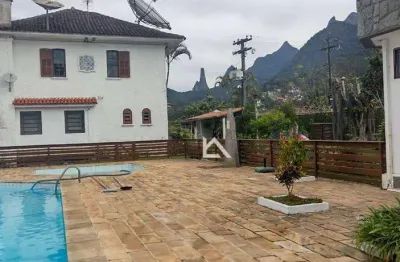 Casa à venda, 212 m² por r$ 749.000,00 - alto - teresópolis/rj