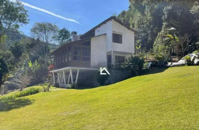 Casa com 3 dormitórios à venda, 312 m² por r$ 680.000,00 - albuquerque - teresópolis/rj