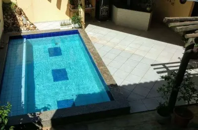 Casa para venda com 278 metros 3 quartos sendo 1 suíte prox. av santos dumont londrina - paraná