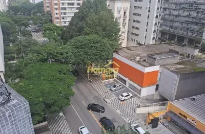 Amplo apartamento de 100m² em andar alto com 2 dormitórios sendo 1 suíte no bairro de higienópolis