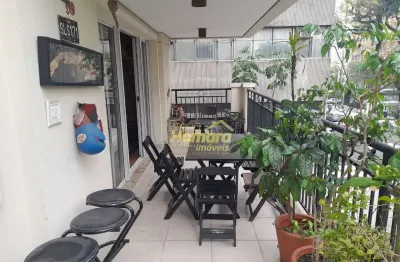 Apartamento à estilo graden a venda, 3 dormitórios, 3 vagas de garagem, andar baixo, em excelente l