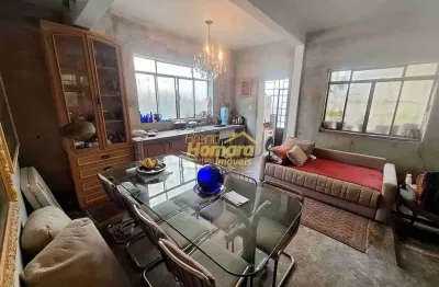 Apartamento rústico para locação, 50m² área úitl, 1 quarto, sala, cozinha, sem vaga, em frente ao s