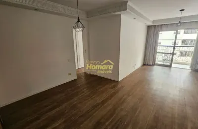 Apartamento de 100 m² para locação, com 3 dormitórios sendo 1 suíte e 2 vagas de garagem no bairro